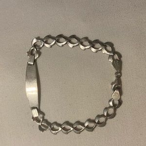 I have a toddler sterling silver 925 bracelet USED
